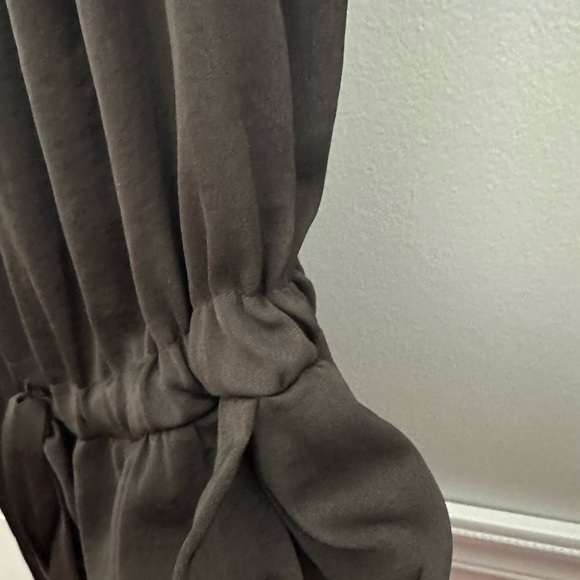 Silk Romper Grey Sequin Details ✨🖤 Rebecca Taylor - Picture 6 of 9